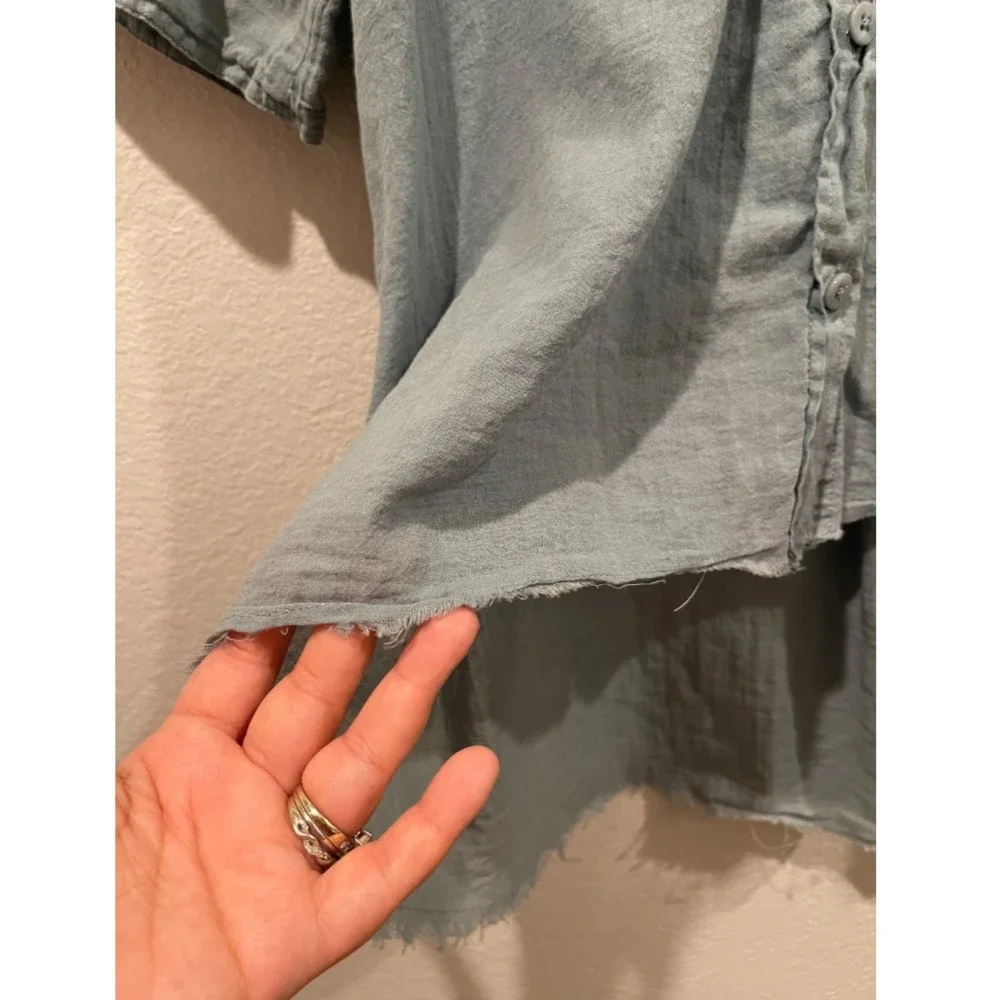 FREE PEOPLE Oversized Buttons Down Short Sleeve Shirt - Picture 4 of 6